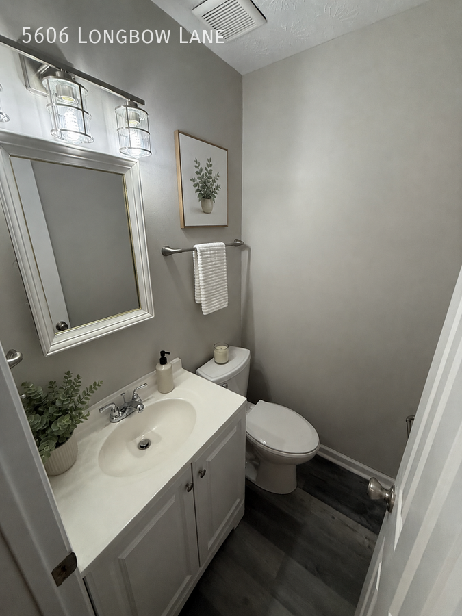 5606 Longbow Ln - Photo 3 of 24