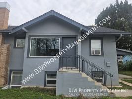 featured image of 504 5th St S