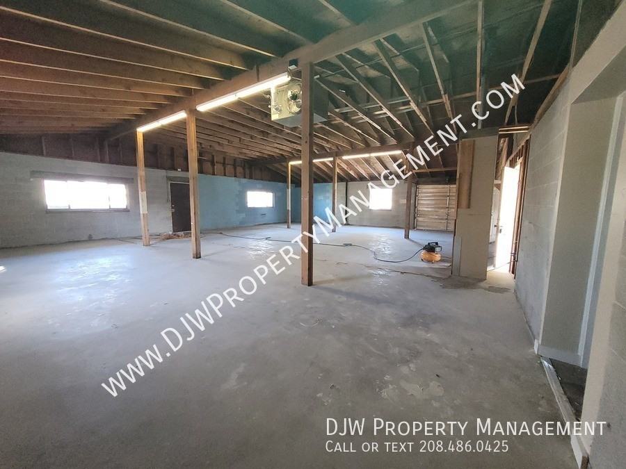 1914 S Owyhee St #10 - Photo 5 of 6