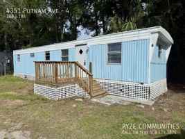 featured image of 4351 Putnam Ave #4