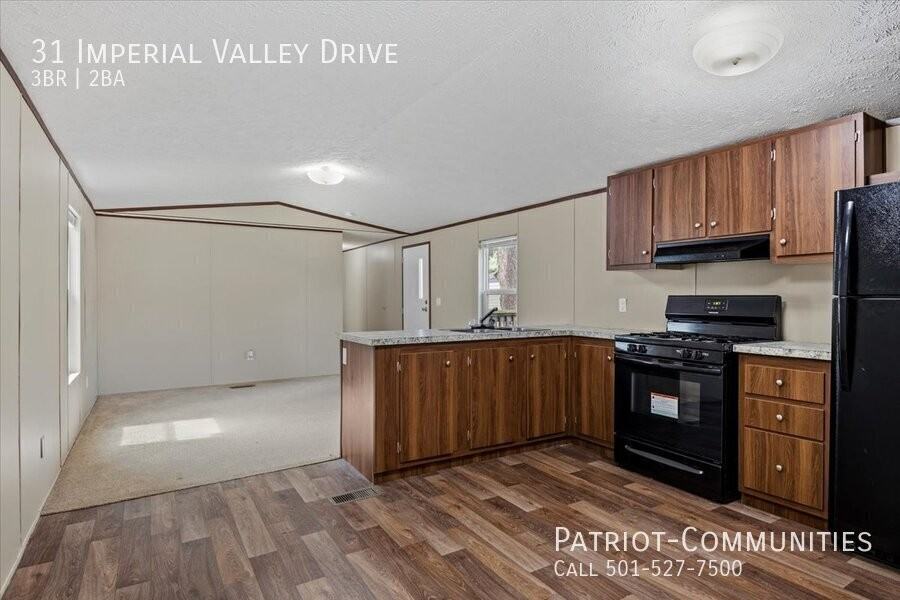 31 Imperial Valley Dr - Photo 7 of 17