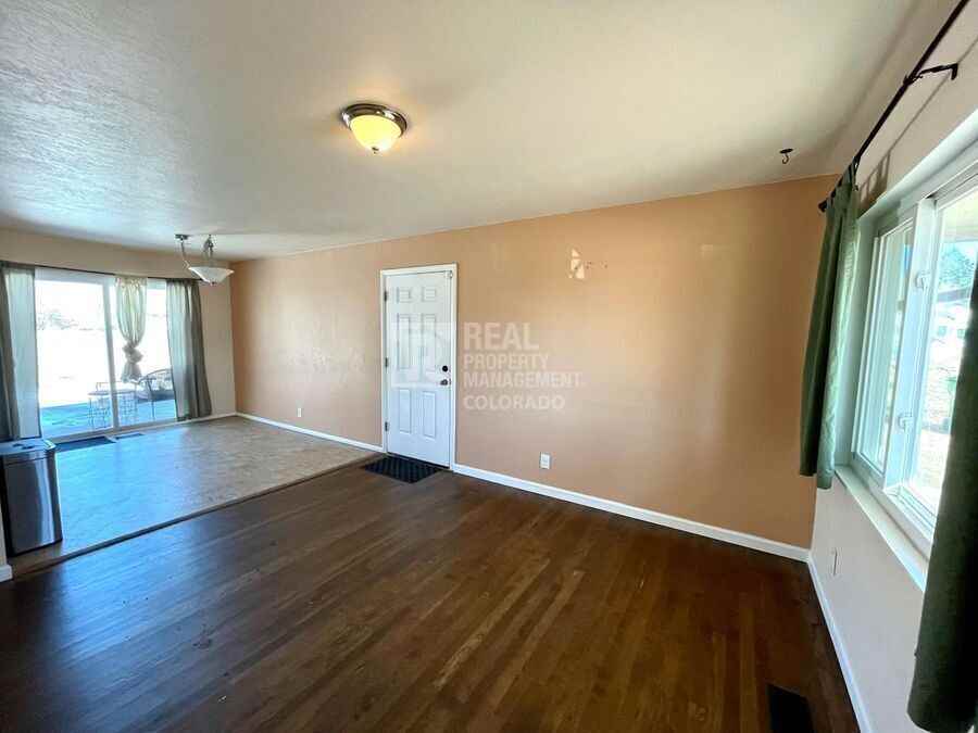 508 Acoma Dr - Photo 3 of 16