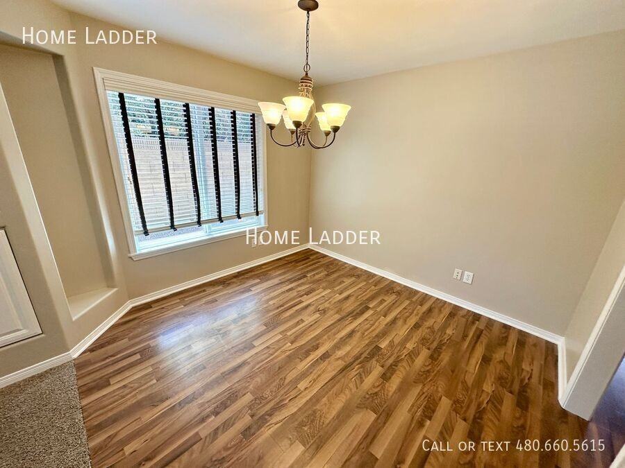 13818 N 20th St - Photo 4 of 27
