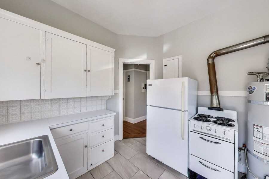 11 Warren Ave #08 - Photo 4 of 17