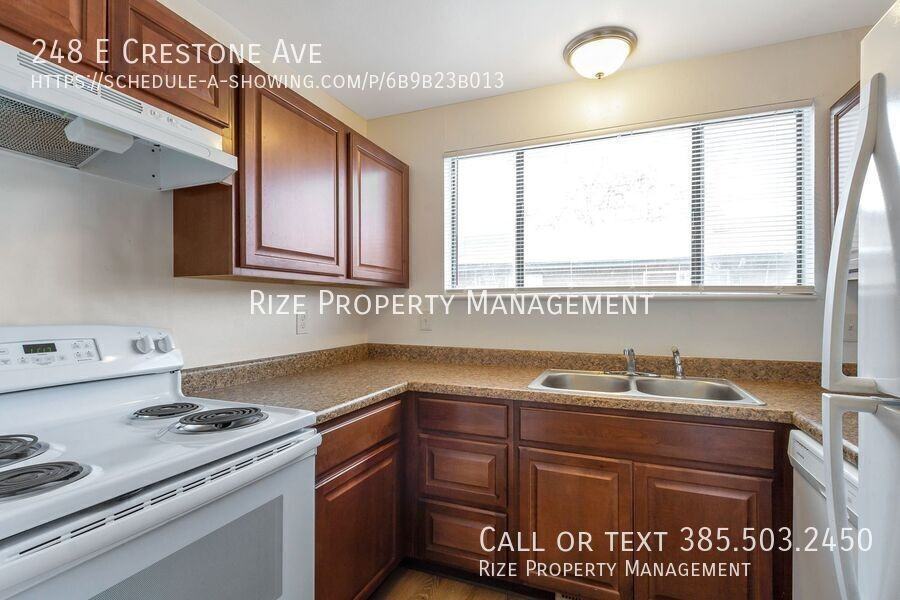 248 E Crestone Ave - Photo 3 of 14
