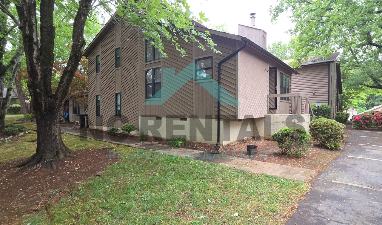 1889 Stonewood Dr - Photo 3 of 30