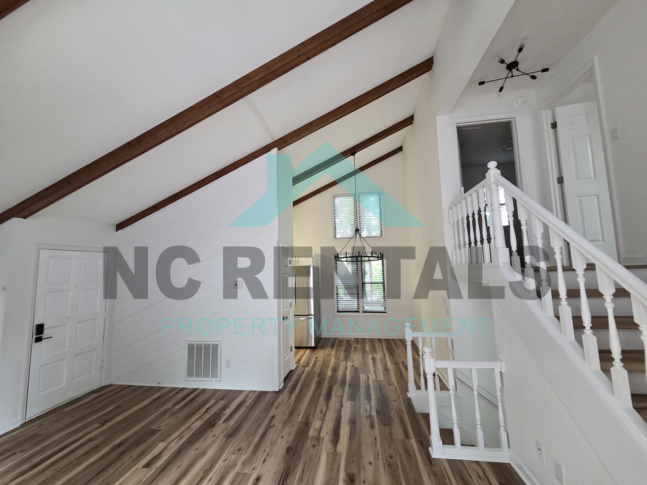 1889 Stonewood Dr - Photo 7 of 30