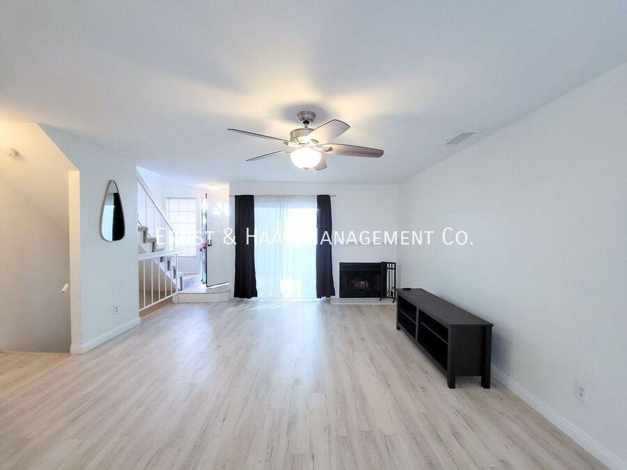111 W Spring St #E - Photo 4 of 27