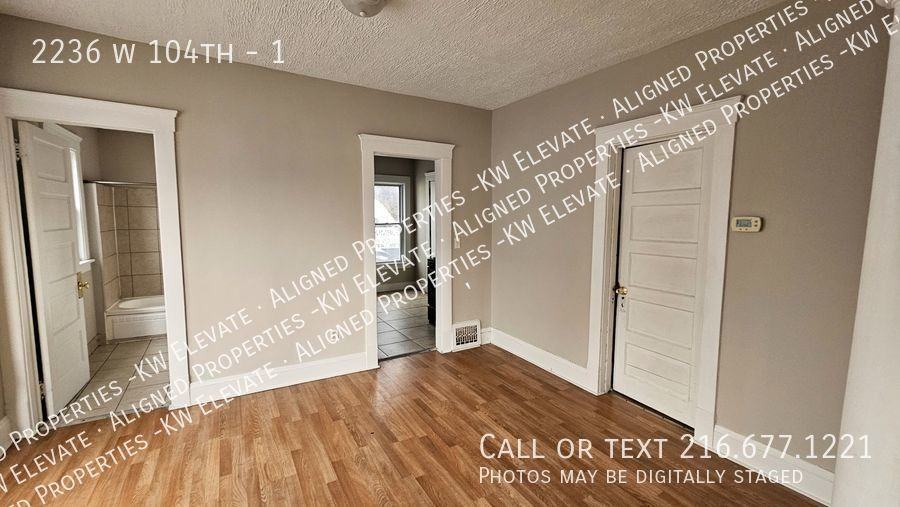2236 W 104th St #1 - Photo 4 of 18