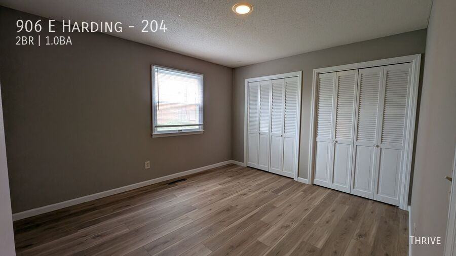 906 E Harding Dr #204 - Photo 3 of 8