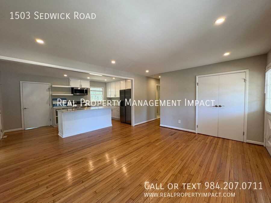 1503 Sedwick Rd - Photo 7 of 46