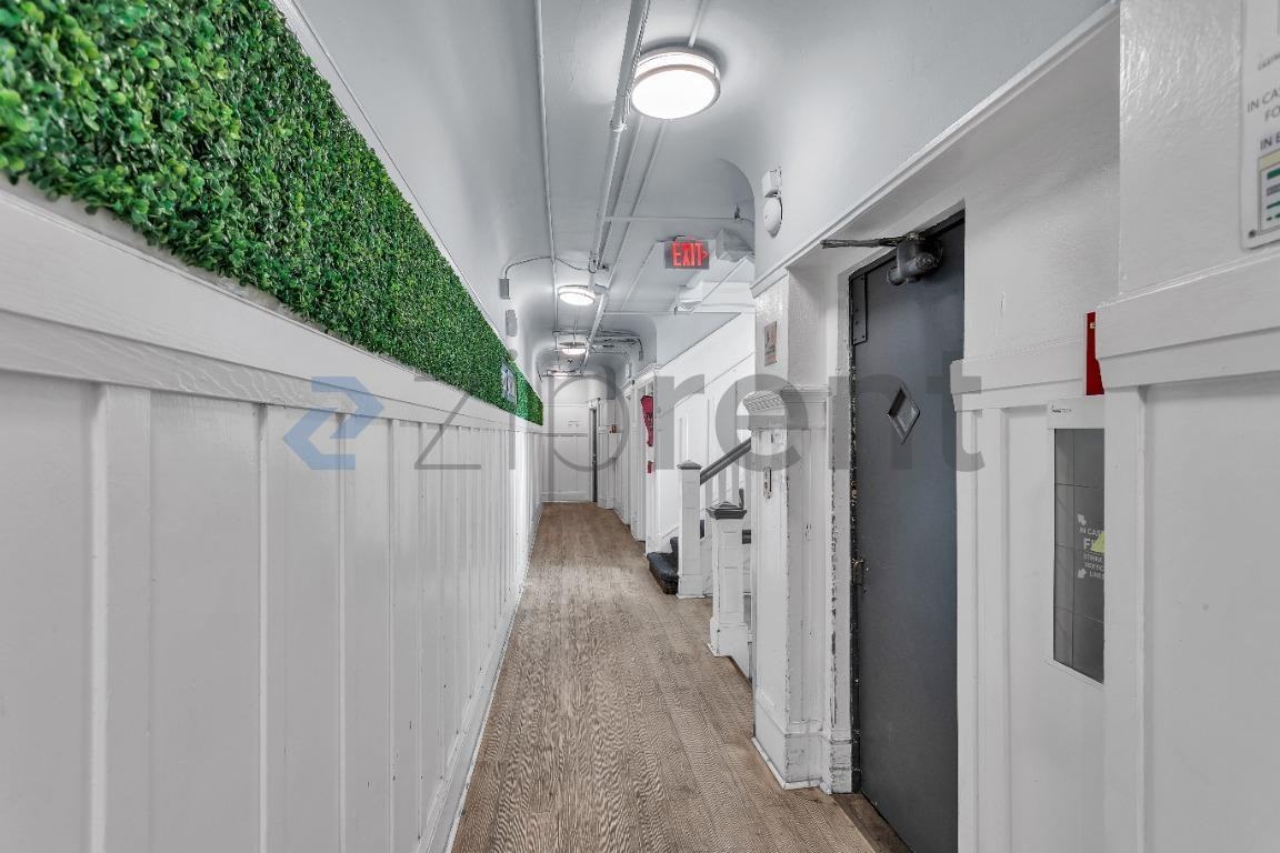 680 14th St #406 - Photo 5 of 17