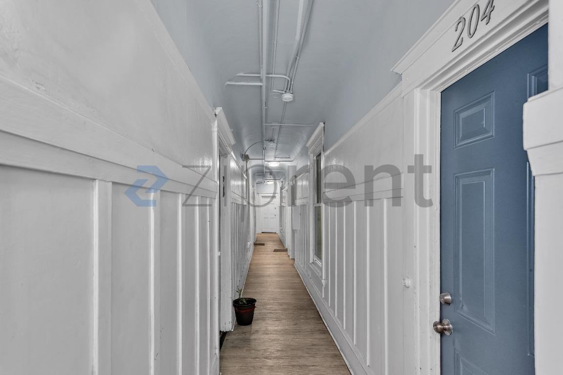 680 14th St #204 - Photo 6 of 21