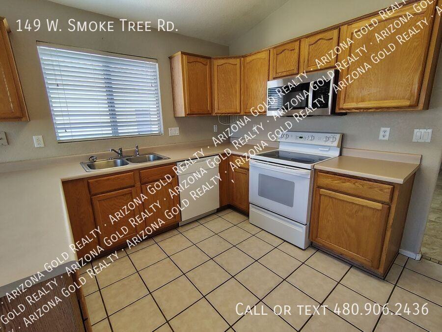 149 W Smoke Tree Rd - Photo 6 of 23