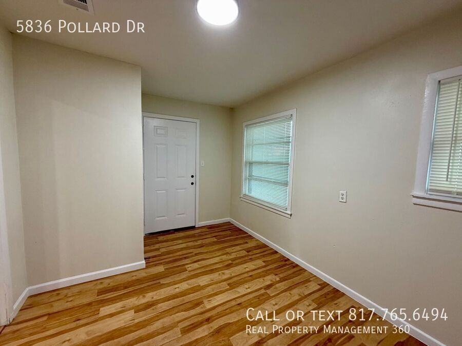 5836 Pollard Dr - Photo 4 of 16