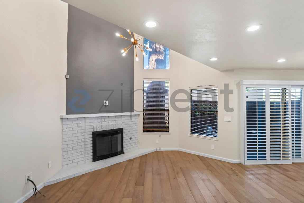 5307 Port Sailwood Dr #11 - Photo 2 of 24