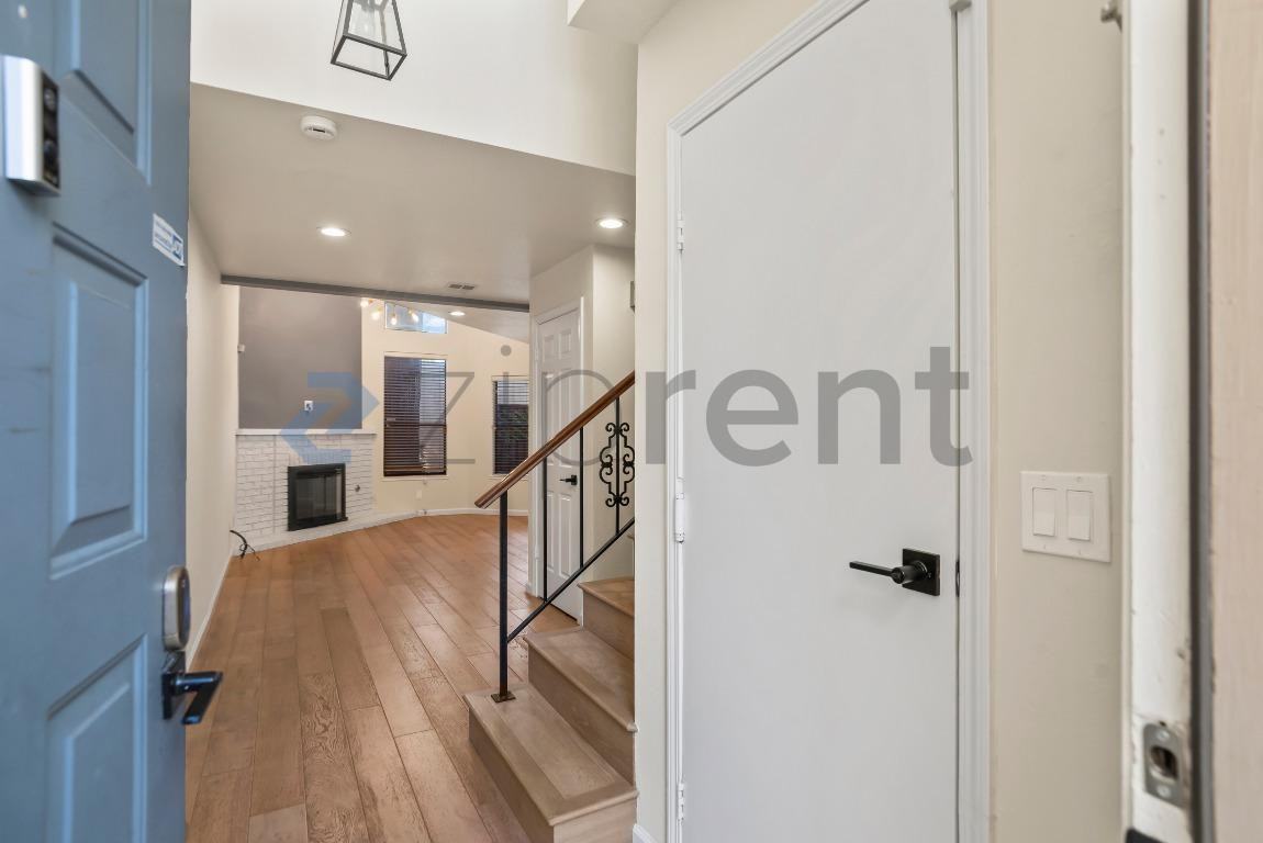 5307 Port Sailwood Dr #11 - Photo 7 of 24