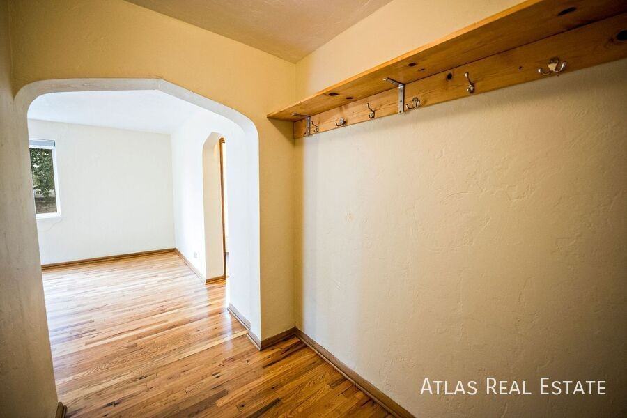 1001 19th St #6 - Photo 2 of 18
