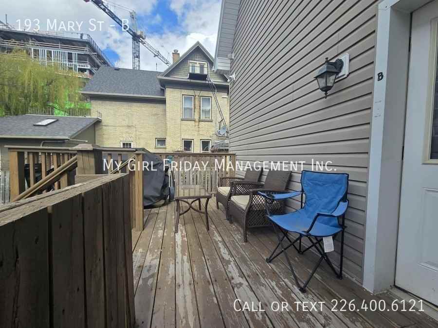 193 Mary St #B
