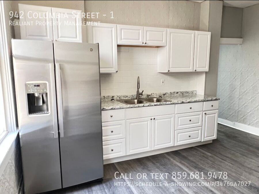 942 Columbia St #1 - Photo 6 of 15