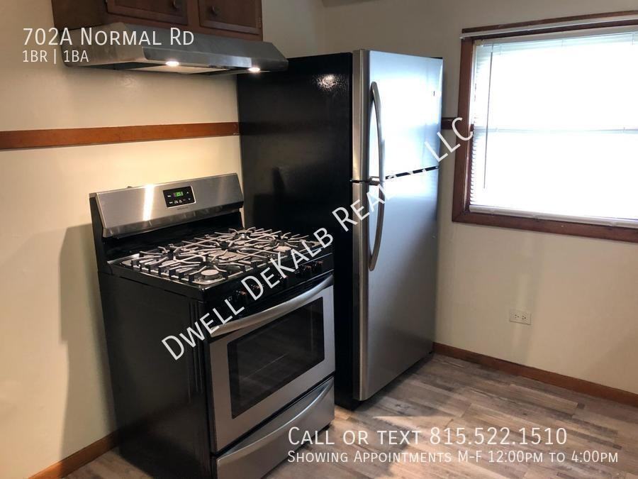 702 Normal Rd Apt A - Photo 7 of 10