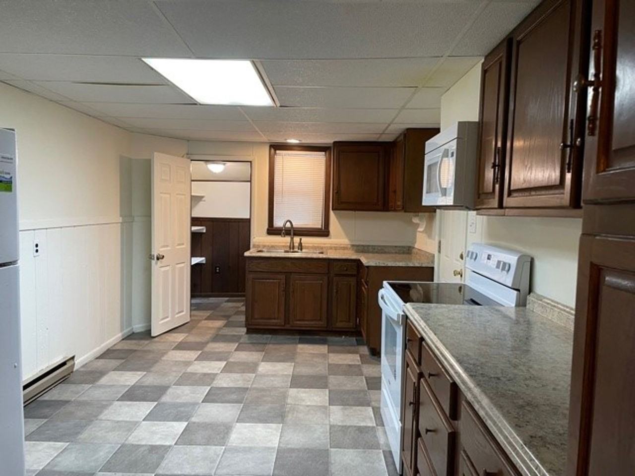 251 N Race St - Photo 6 of 13
