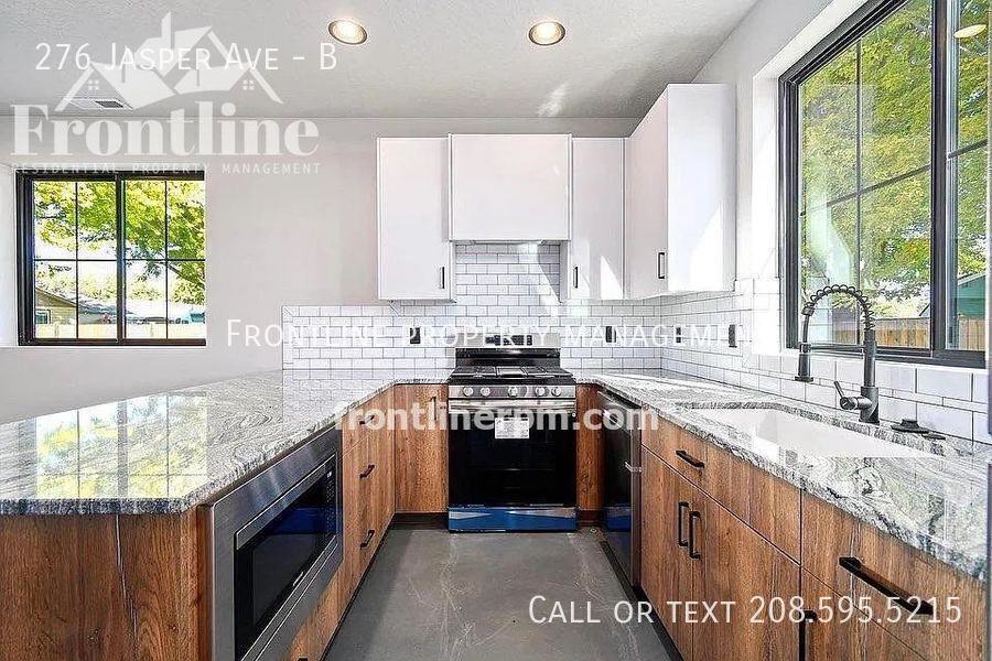 276 Jasper Ave #B - Photo 3 of 9