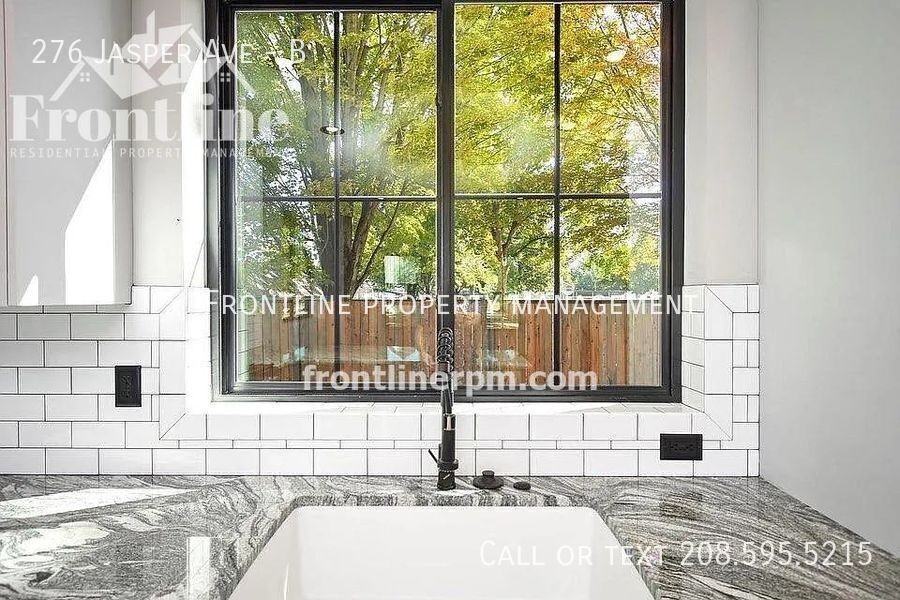 276 Jasper Ave #B - Photo 4 of 9