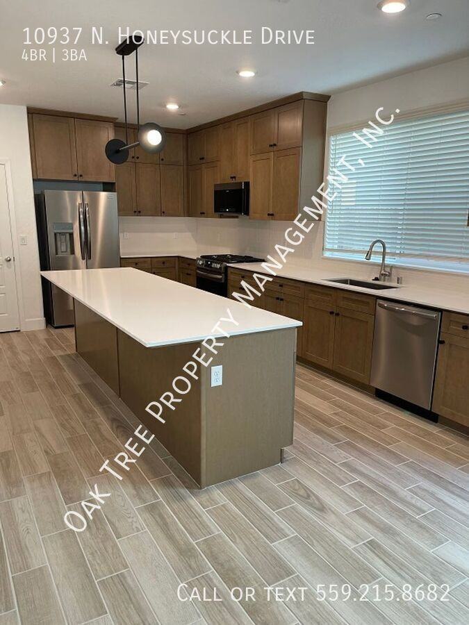 10937 N Honeysuckle Dr - Photo 3 of 20