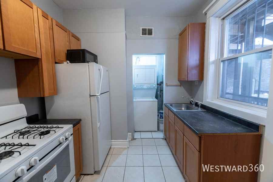 3403 W North Ave #2 - Photo 2 of 10