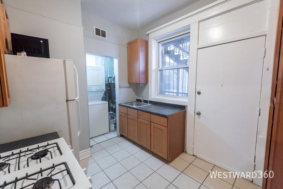 3403 W North Ave #2 - Photo 3 of 10