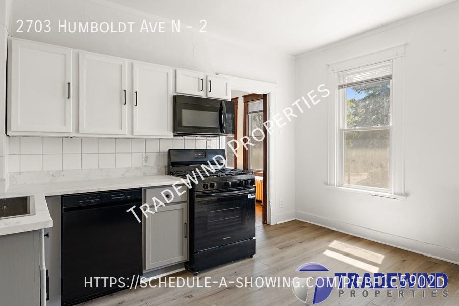 2703 Humboldt Ave N #2 - Photo 4 of 25
