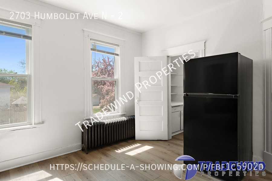 2703 Humboldt Ave N #2 - Photo 5 of 25