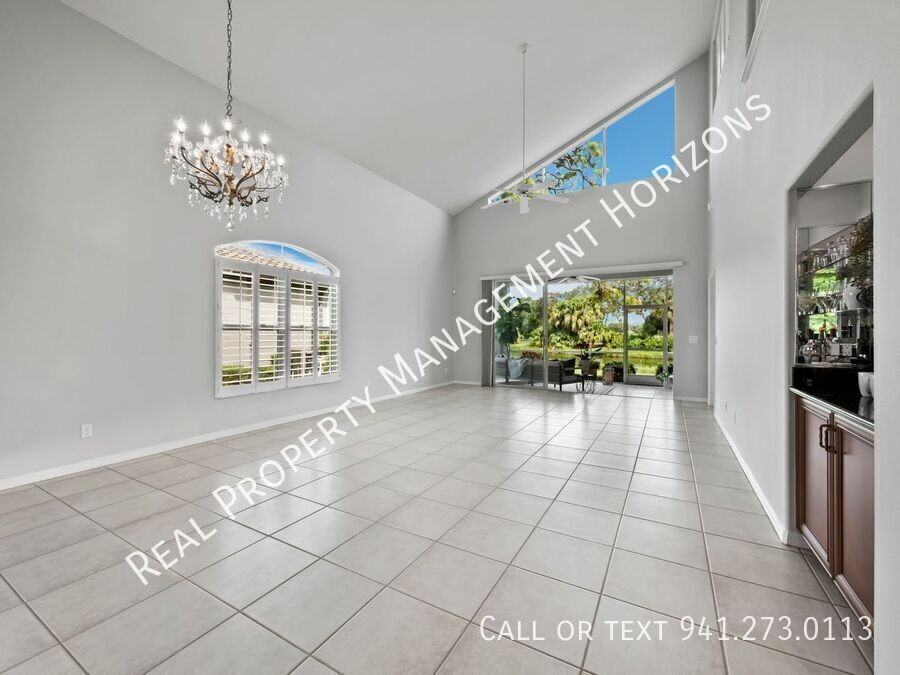 8737 Pebble Creek Ln - Photo 7 of 50