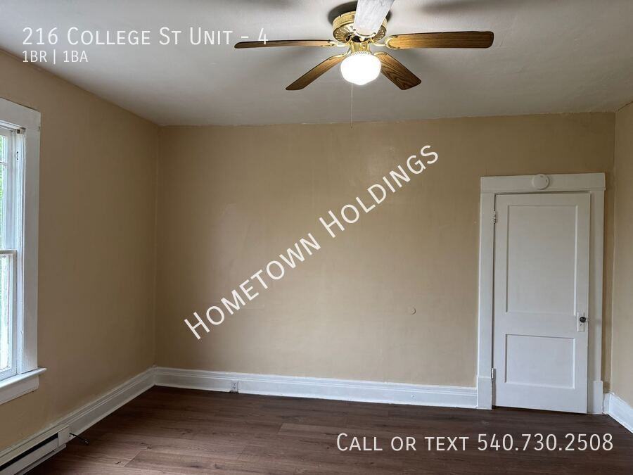 216 College St #4 - Photo 5 of 12