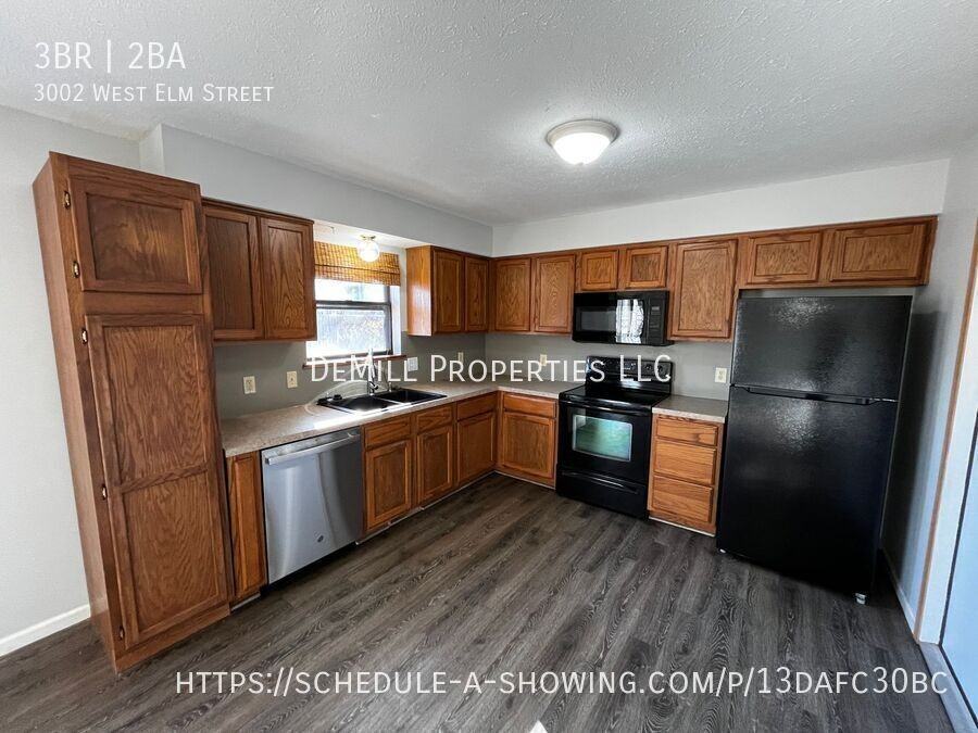 3002 W Elm St - Photo 6 of 26