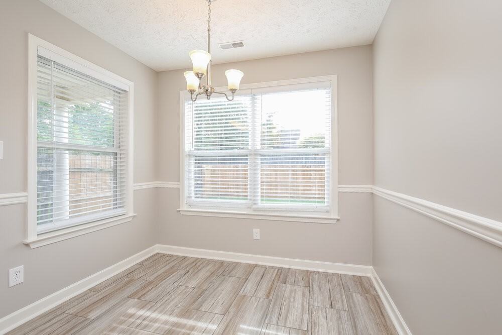 1632 Beaconcrest Cir - Photo 7 of 17