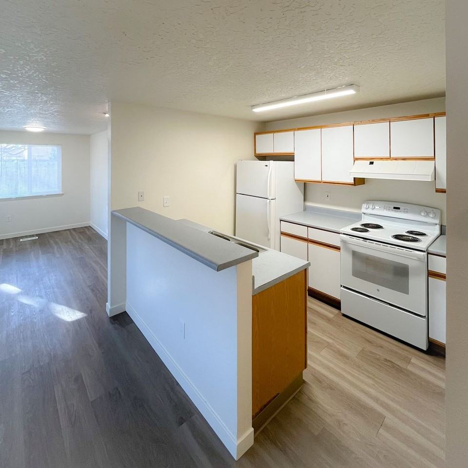 3185 S Apple St #203 - Photo 7 of 21