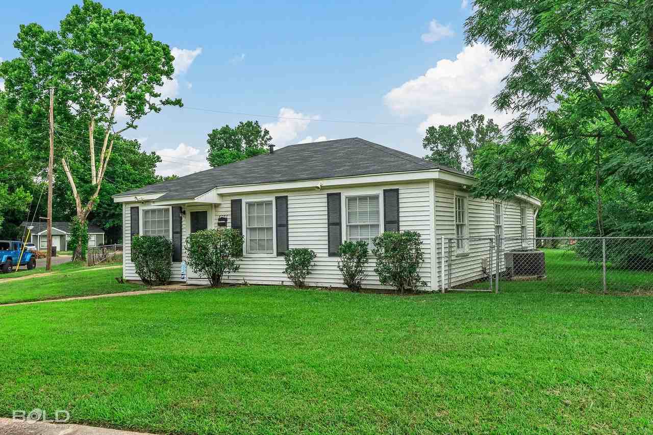 4056 Beech St - Photo 6 of 29