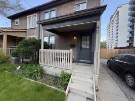 featured image of 40 Hess St N