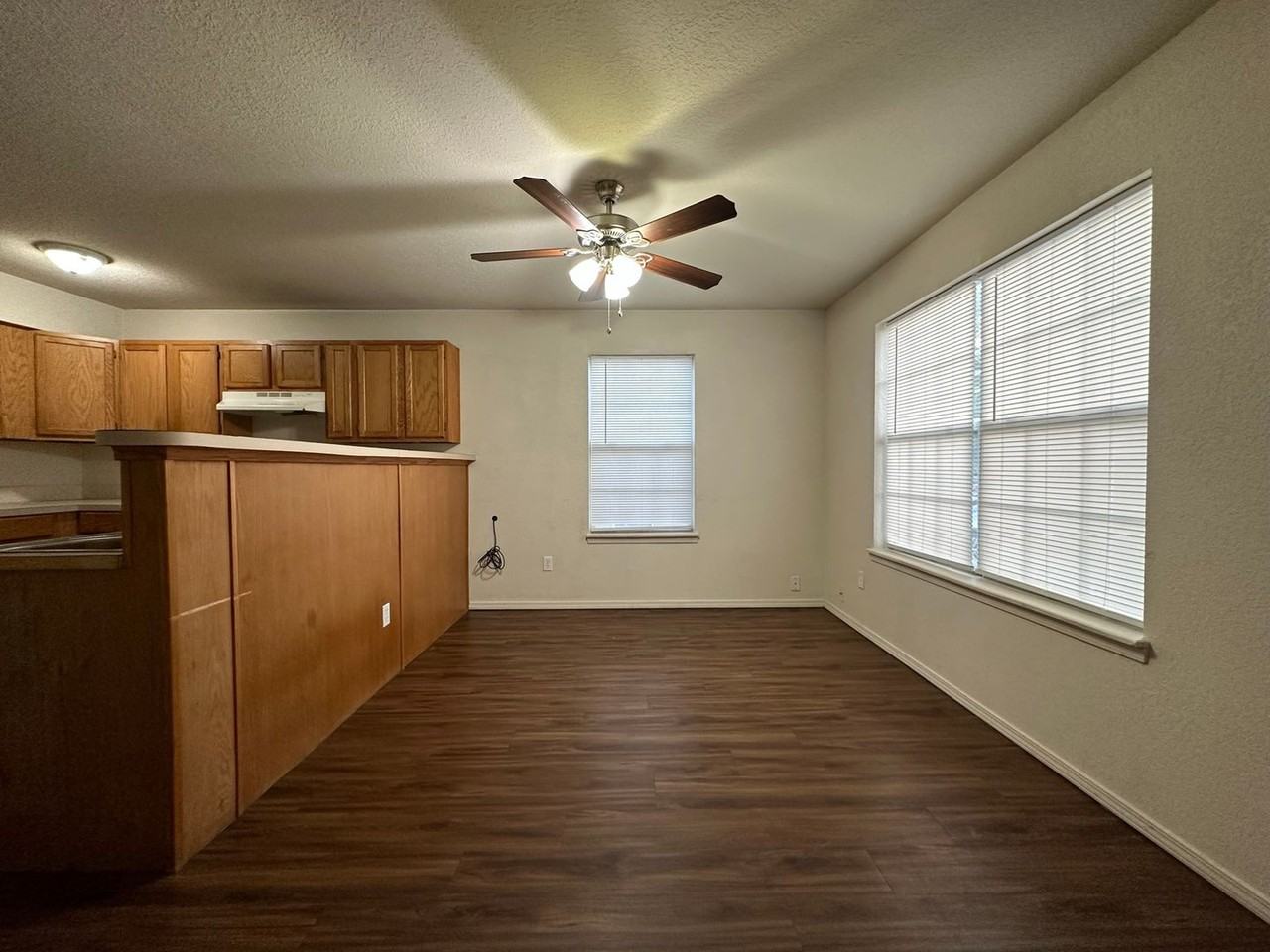 1314 N 47th St #101 - Photo 3 of 18