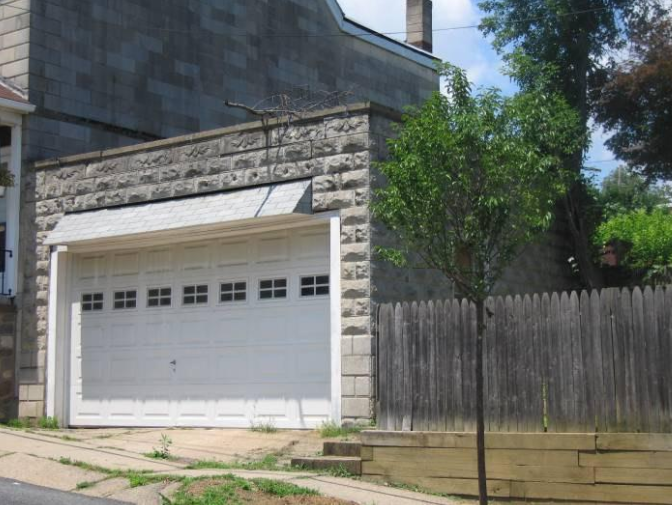 200 N 7th St - Photo 2 of 9