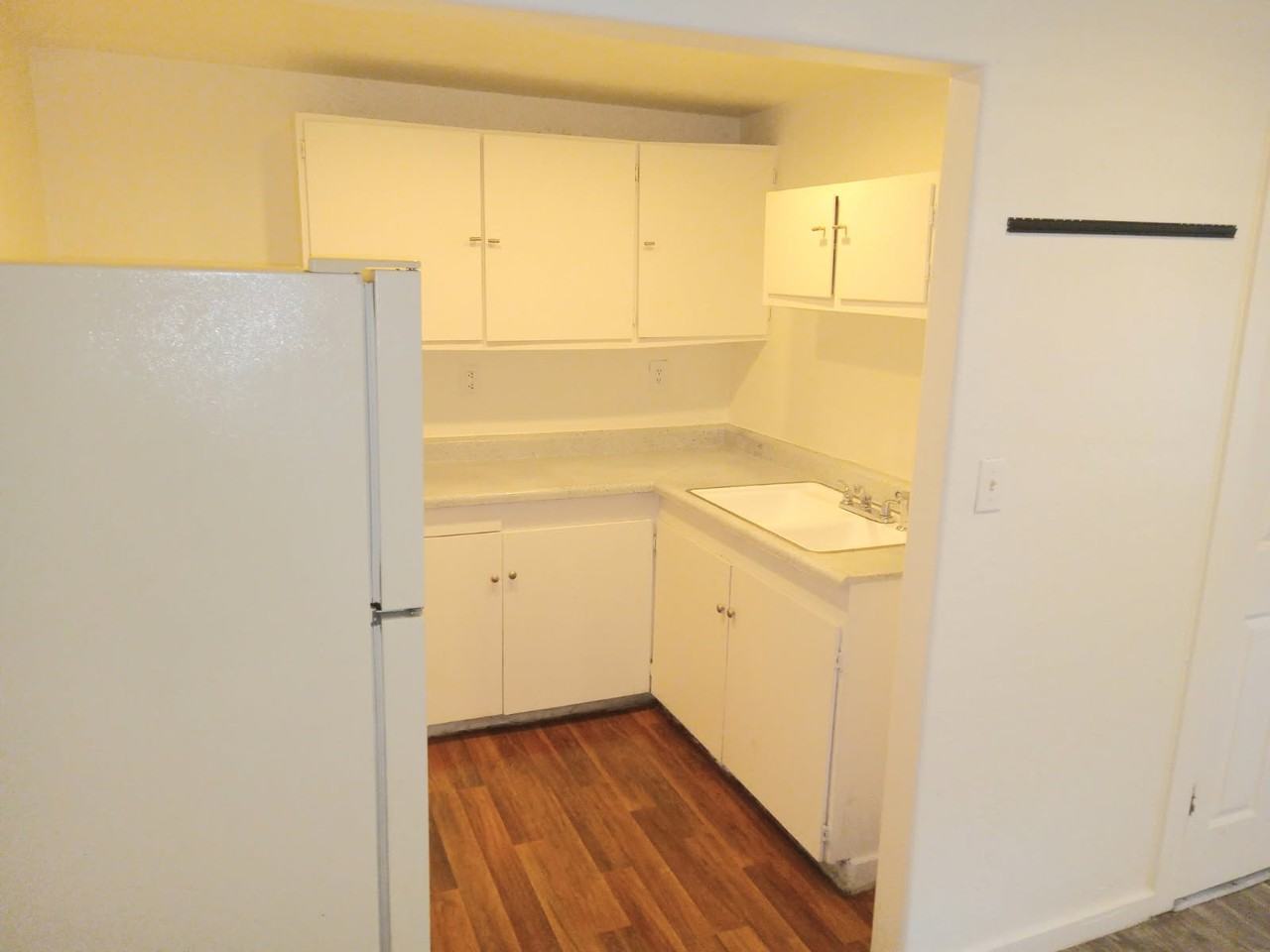 260 W 1700 S #6 - Photo 2 of 8