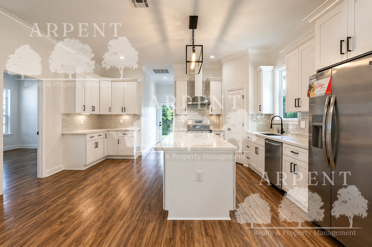 2707 Jackson Blvd - Photo 3 of 10