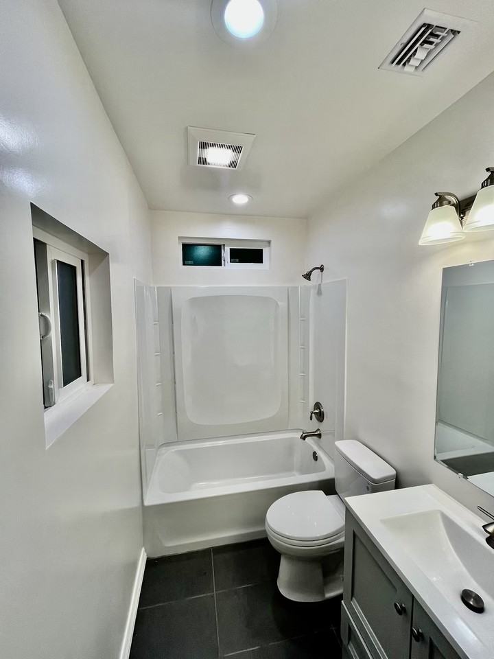 9525 Riverview Ave #NA - Photo 4 of 18