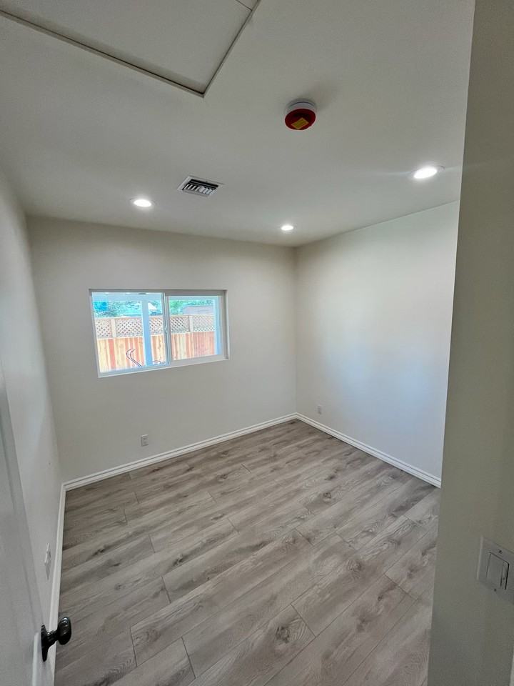 9525 Riverview Ave #NA - Photo 6 of 18