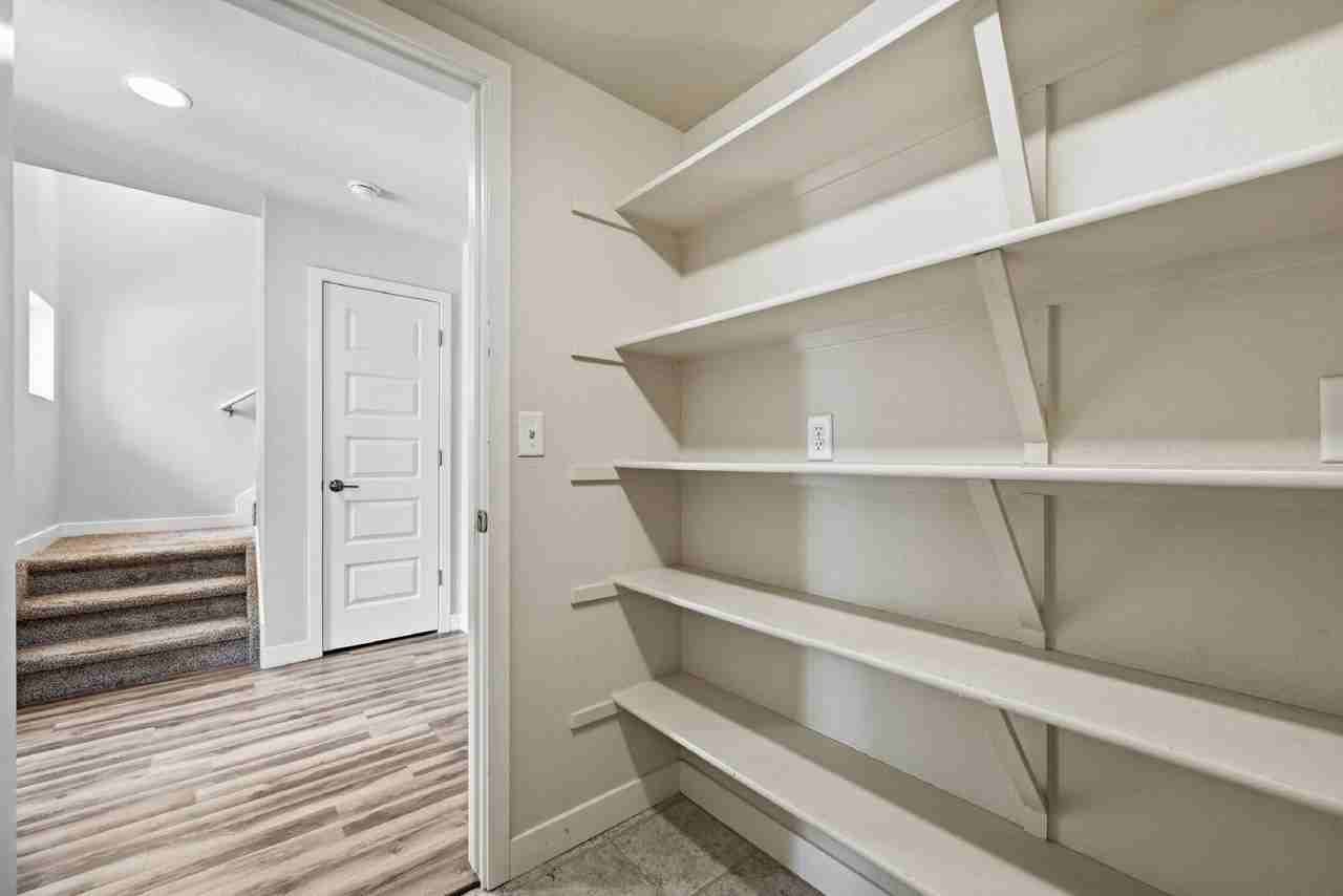 11288 Colony Cir - Photo 5 of 38
