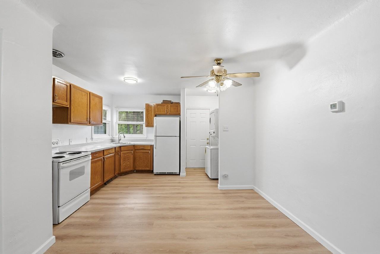 12 Vrain St - Photo 5 of 28