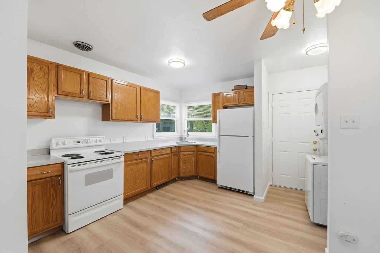 12 Vrain St - Photo 6 of 28