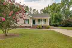 203 Polly Dr - Photo 1 of 1
